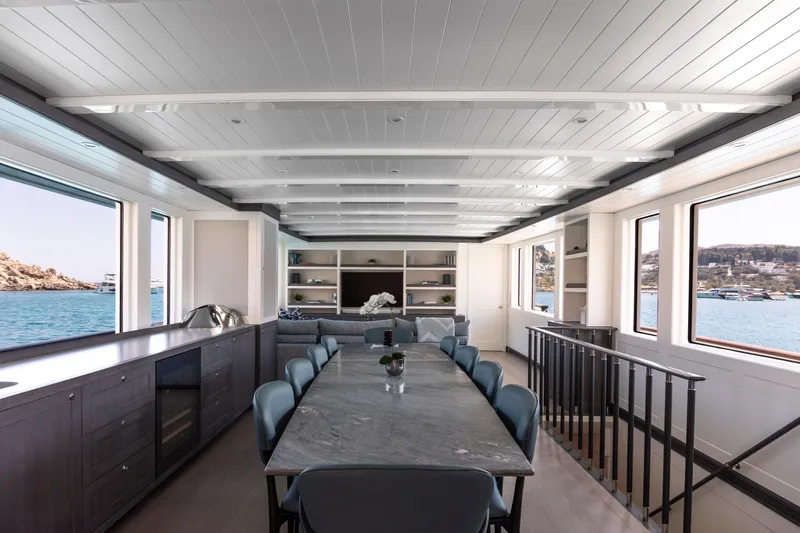 Far Niente Yacht Photos Pics 