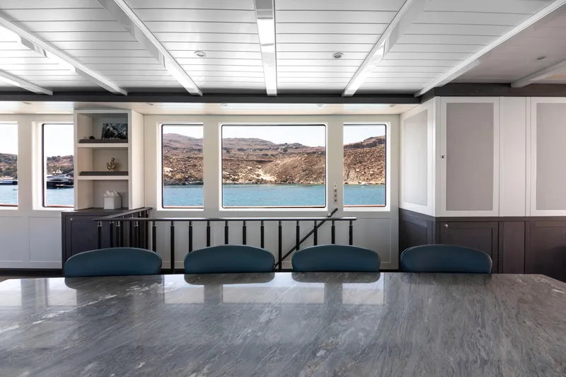 Far Niente Yacht Photos Pics 