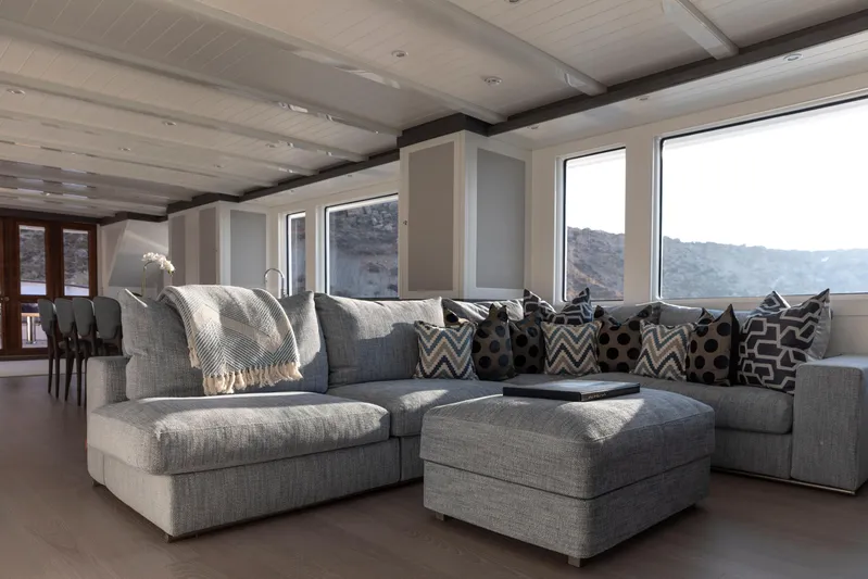 Far Niente Yacht Photos Pics 