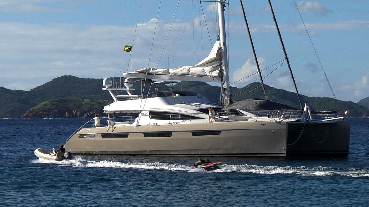 2010 Privilege 74 