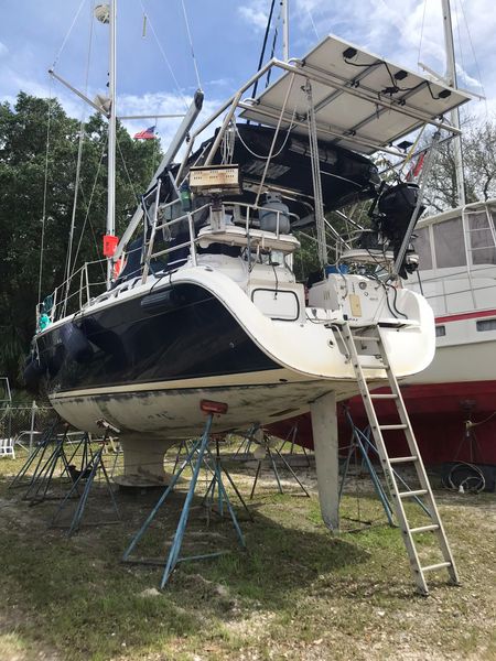 2006 Hunter 38