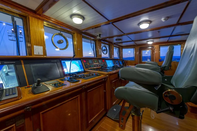 Steel Yacht Photos Pics Luxurious Pendennis 55 yacht bridge interior with advanced navigation equipment, 2009 model.