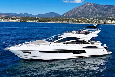 Sunseeker 68 Sport Yacht