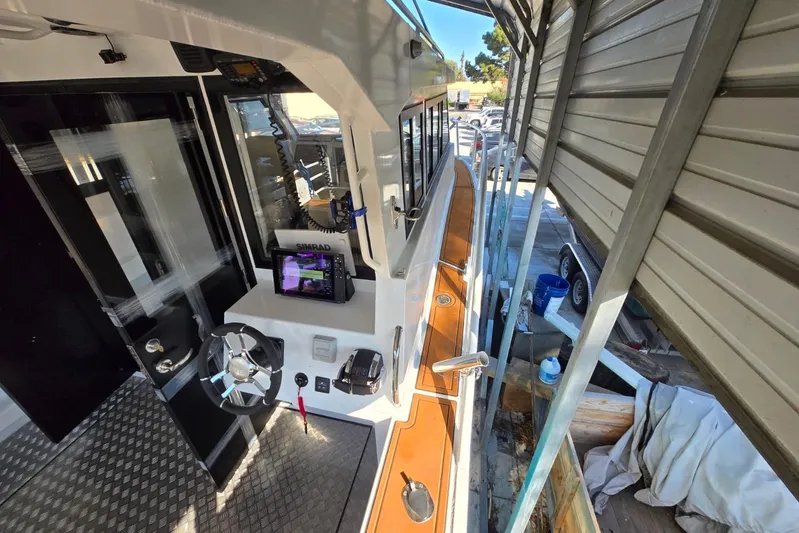  Yacht Photos Pics Modern 2025 Custom Boat 34 with advanced navigation system and sleek design.