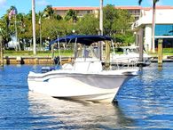 1998 Grady-White 247 Advance