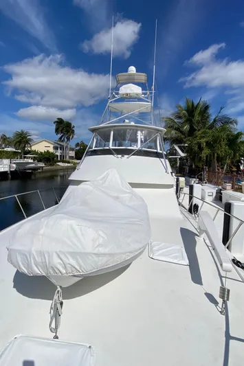 Mad East Yacht Photos Pics 