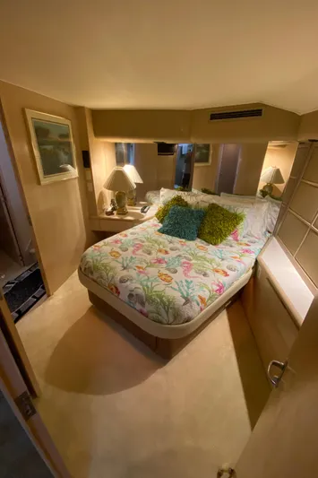 Mad East Yacht Photos Pics 