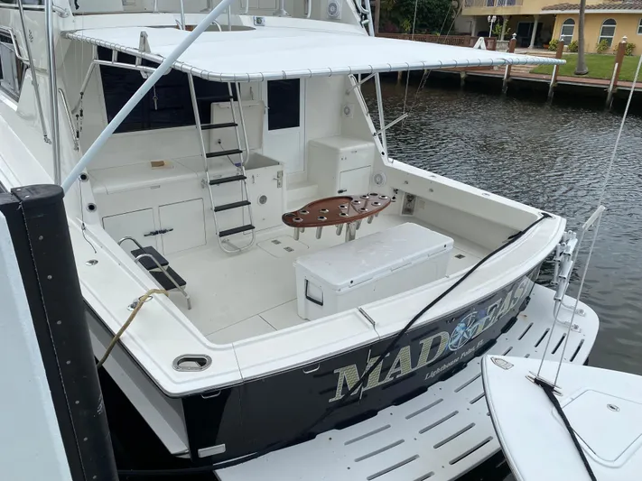 Mad East Yacht Photos Pics 