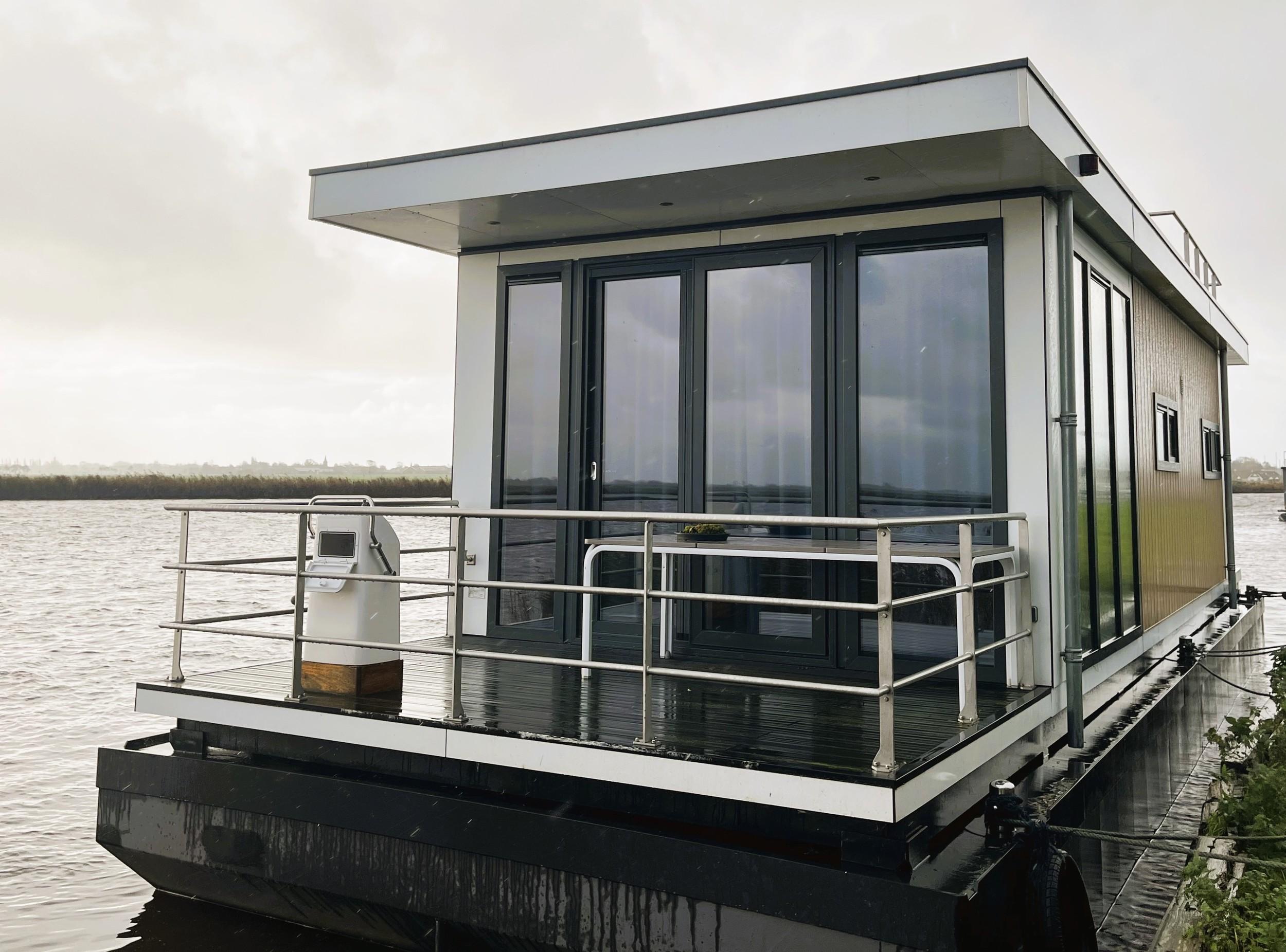 2021 Vamos Met Ligplaats 46 Houseboat