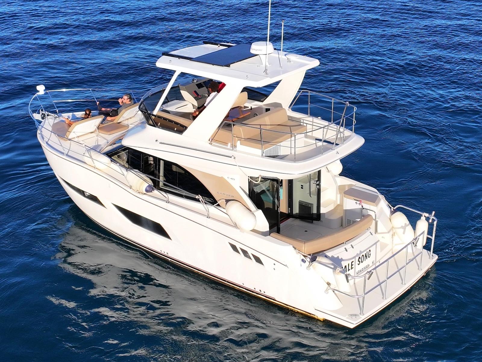 2018 Carver C40 Command Bridge Flybridge for sale - YachtWorld