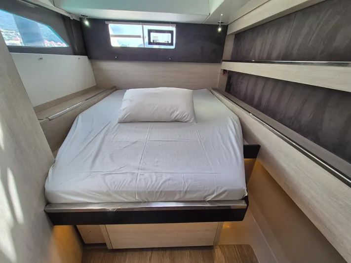 Takamaka Yacht Photos Pics Cozy bedroom in 2020 Leopard 50 yacht with modern design and natural light.