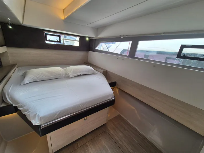 Takamaka Yacht Photos Pics 