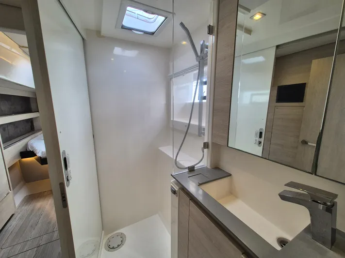 Takamaka Yacht Photos Pics 