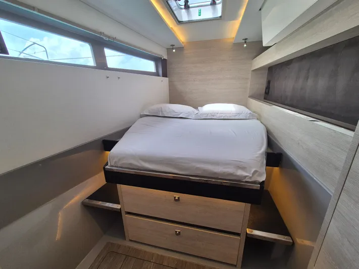 Takamaka Yacht Photos Pics 