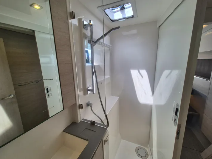 Takamaka Yacht Photos Pics 