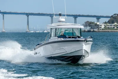 Axopar 29XC Cross Cabin Aft Cabin