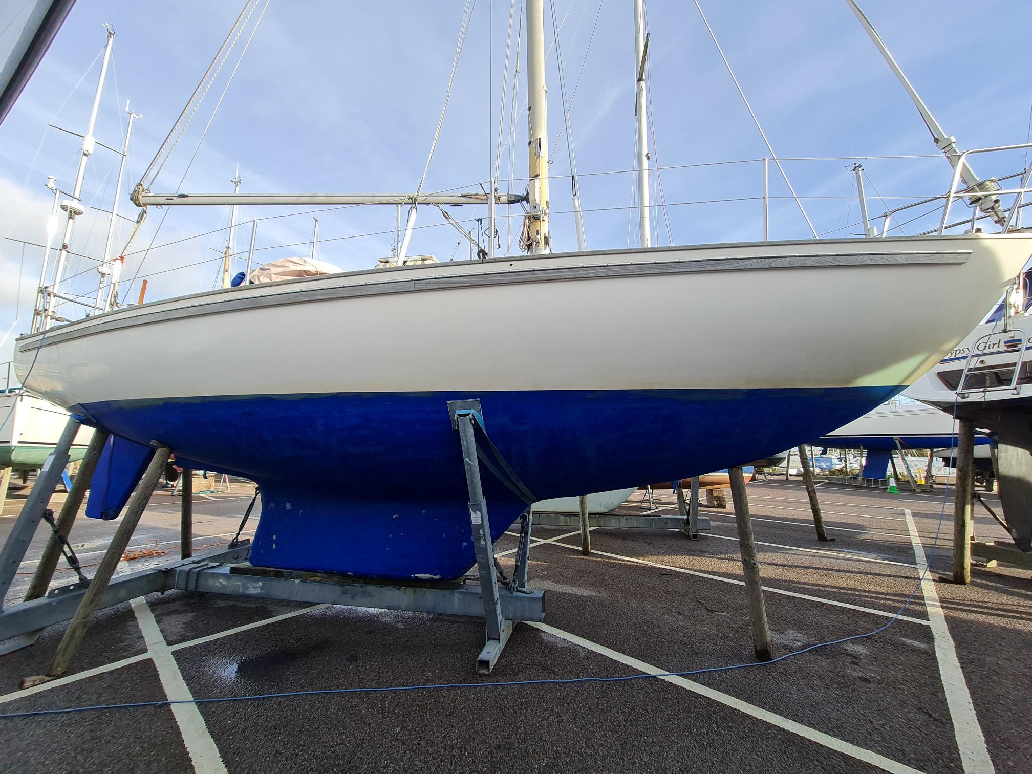 rival 32 yacht for sale