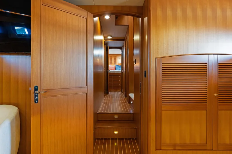 Griffin Yacht Photos Pics Marlow 72 GRIFFIN - Interior Hallway to Guest Cabins