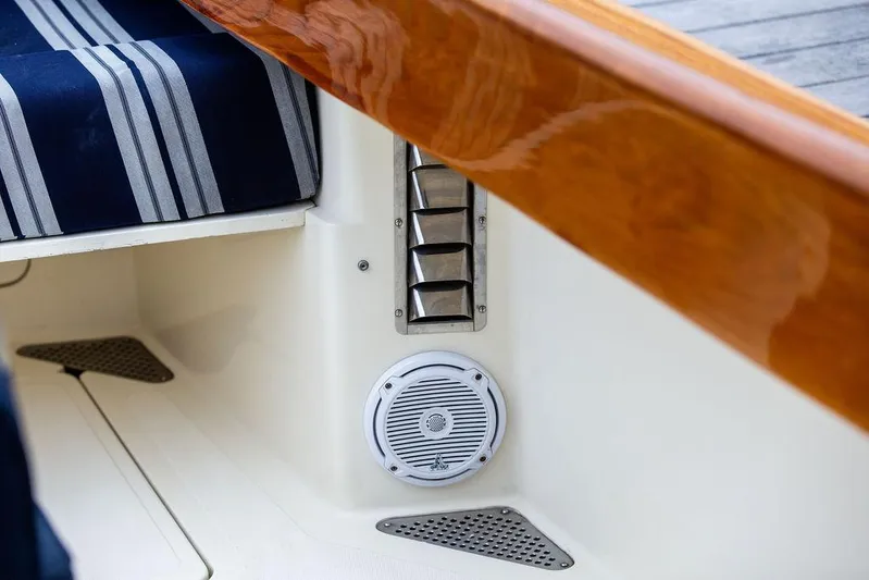 Belle Yacht Photos Pics 