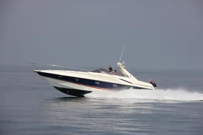 1996 Sunseeker Mustique 42
