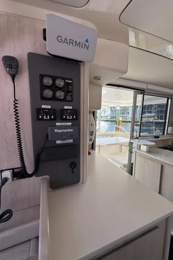 Hidden Treasure Yacht Photos Pics 