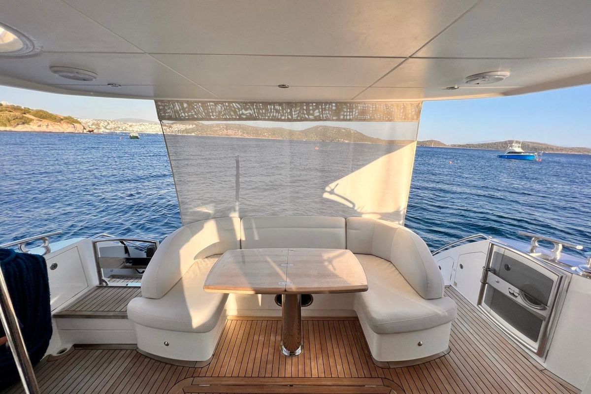2015 Princess 54 