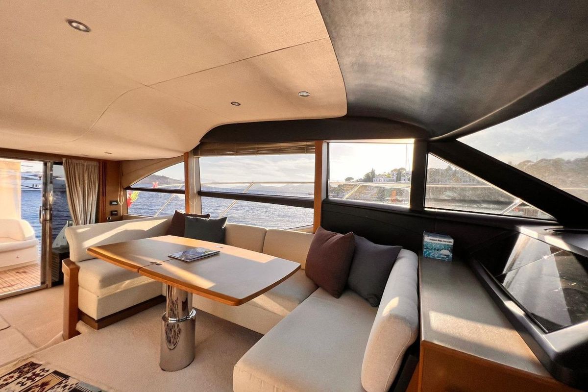 2015 Princess 54 