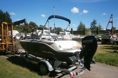 2025 Bayliner M15