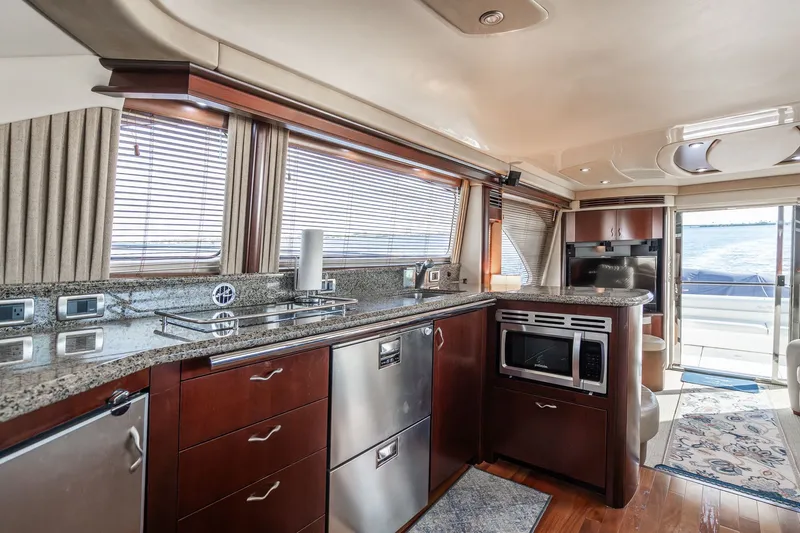 Whistlin' Dixie Yacht Photos Pics 