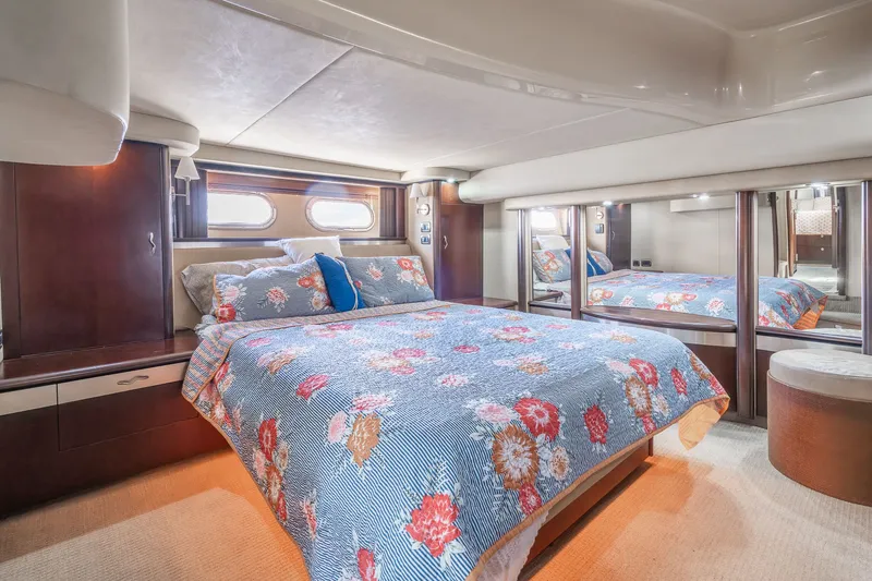 Whistlin' Dixie Yacht Photos Pics 