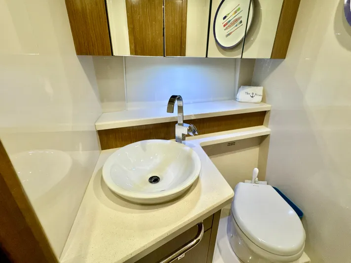 Pyxis Yacht Photos Pics 