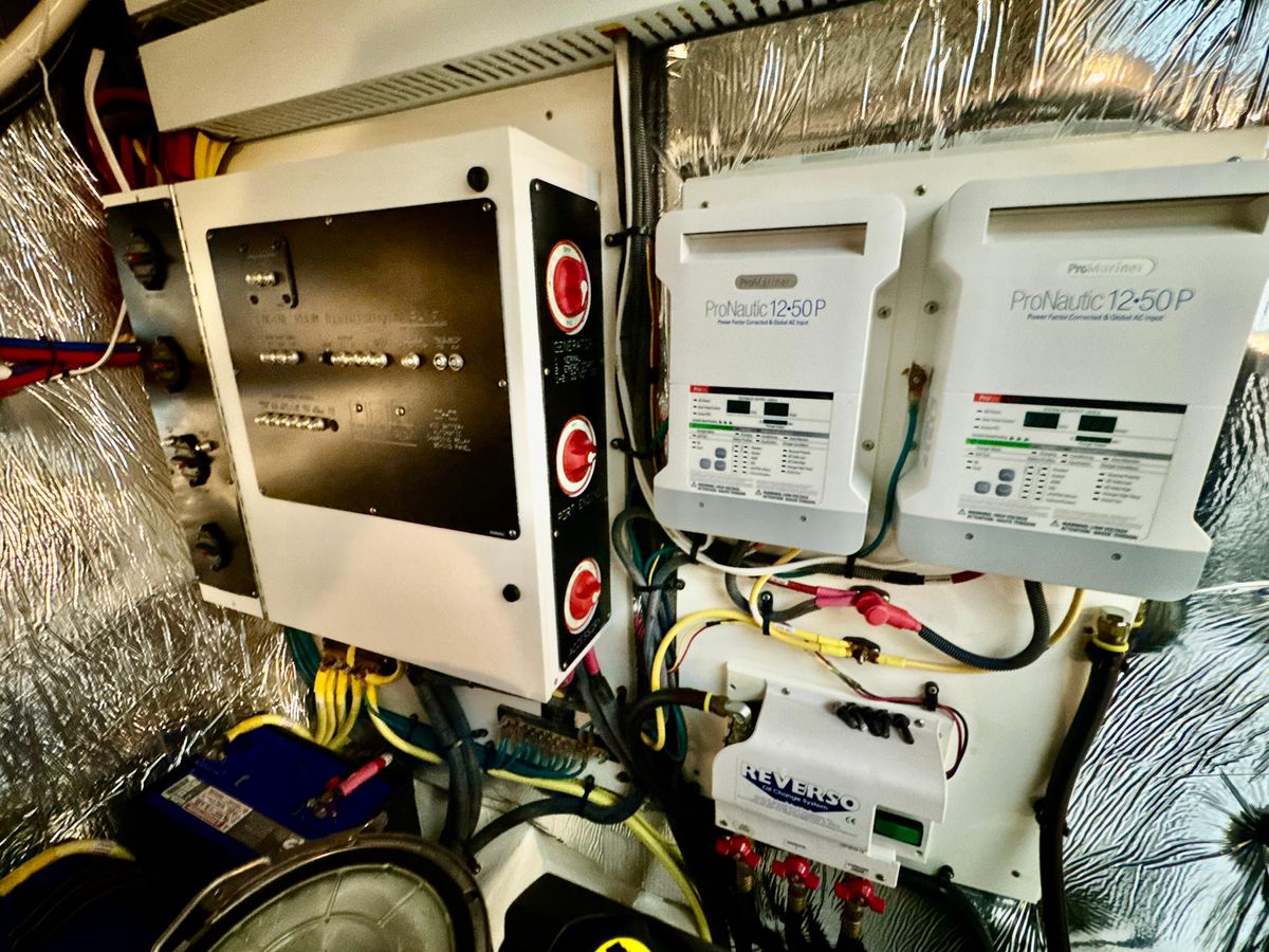 2016 Cruisers Yachts 48 