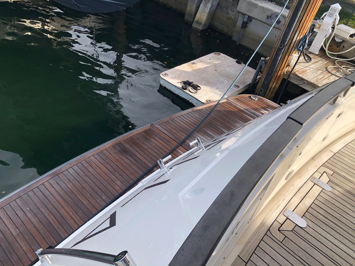 2007 Fairline 68 