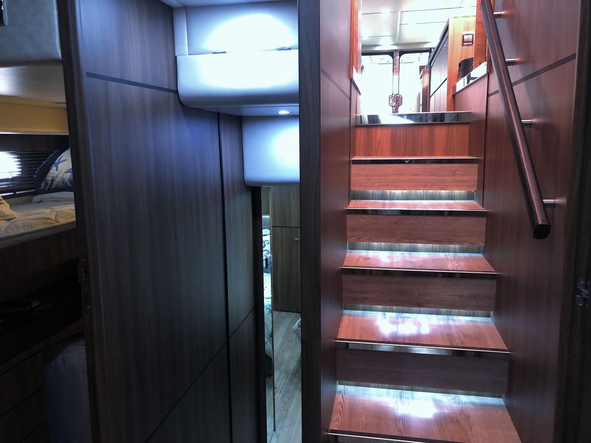 2007 Fairline 68 