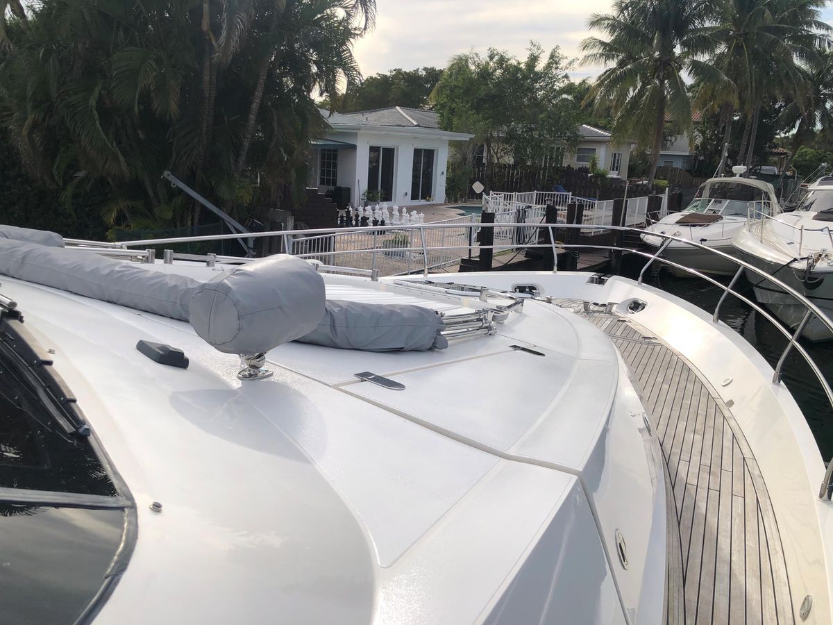 2007 Fairline 68 