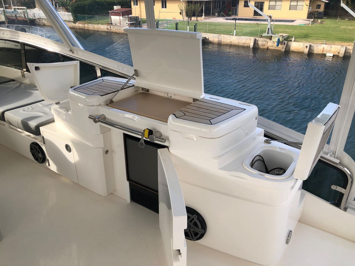 2007 Fairline 68 