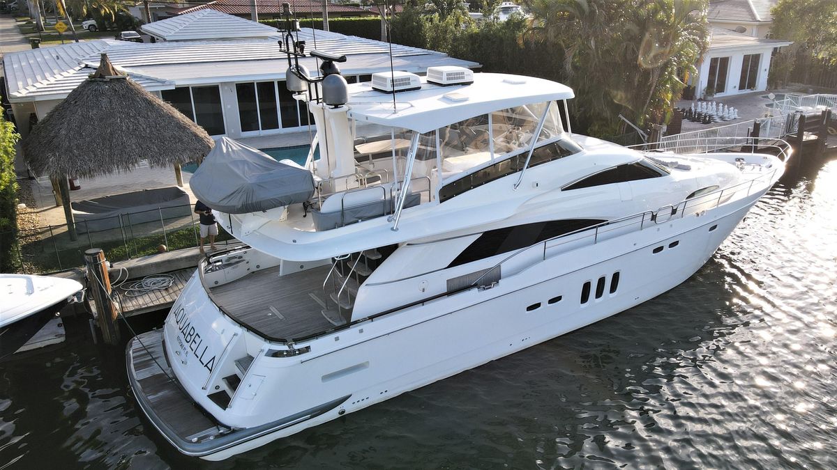 2007 Fairline 68 