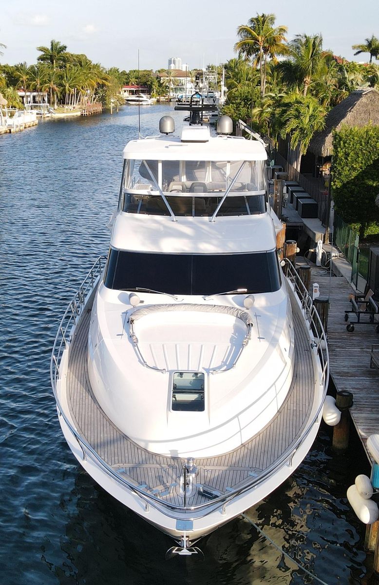 2007 Fairline 68 