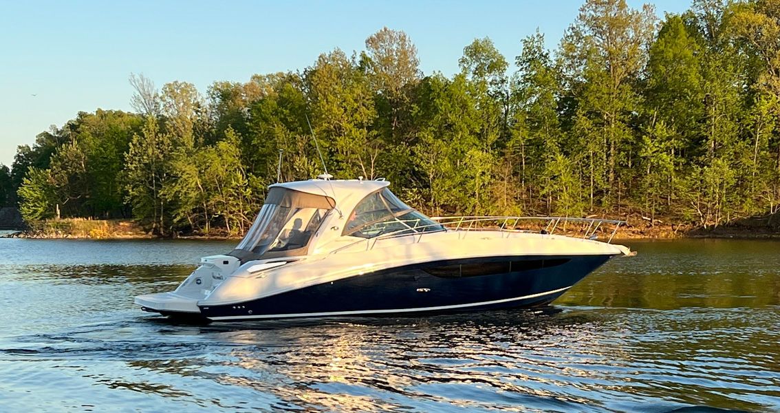 2017 Sea Ray Sundancer 370