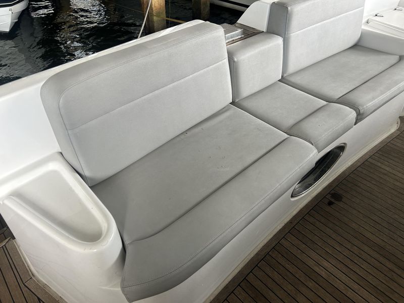 2005 Azimut 55E