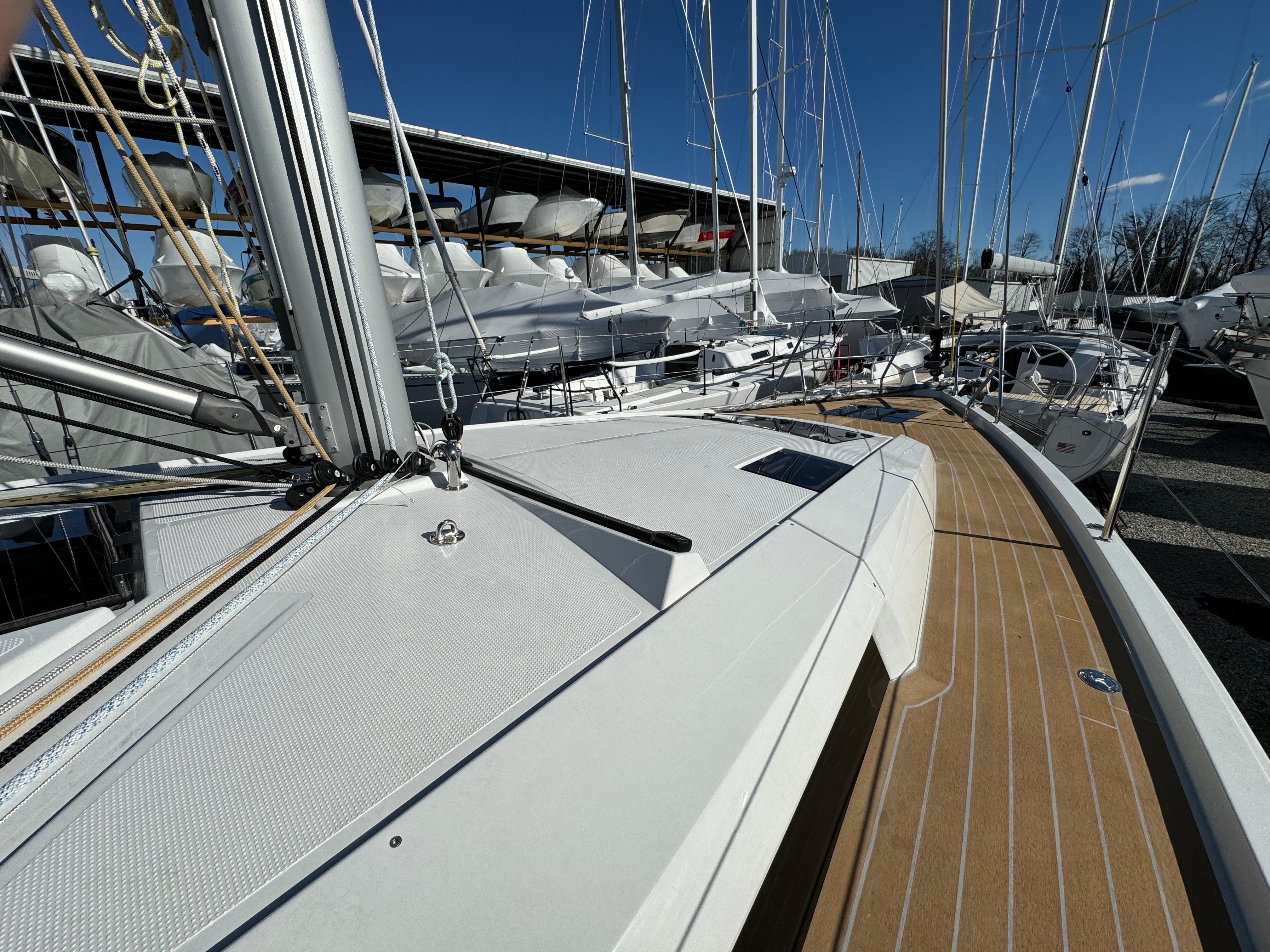 2024 Hanse 410 Cruiser For Sale - YachtWorld