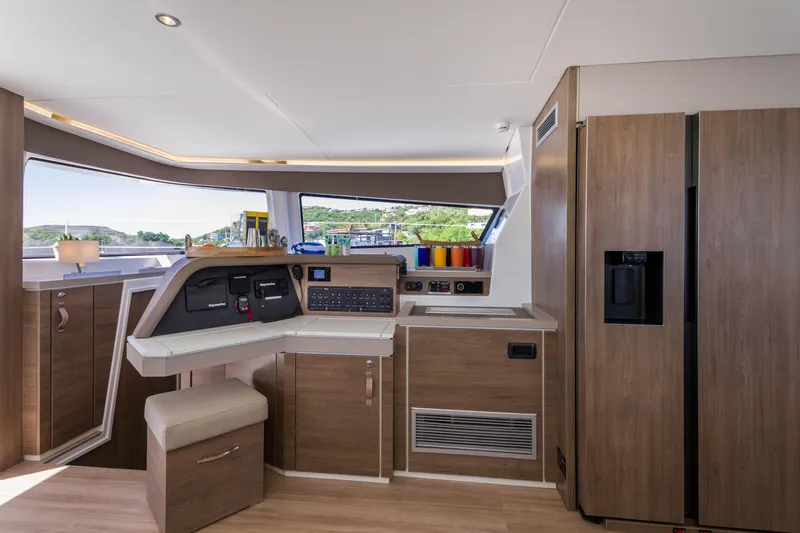 Dante Yacht Photos Pics 