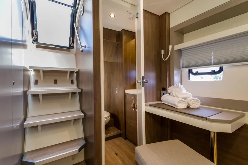 Dante Yacht Photos Pics 