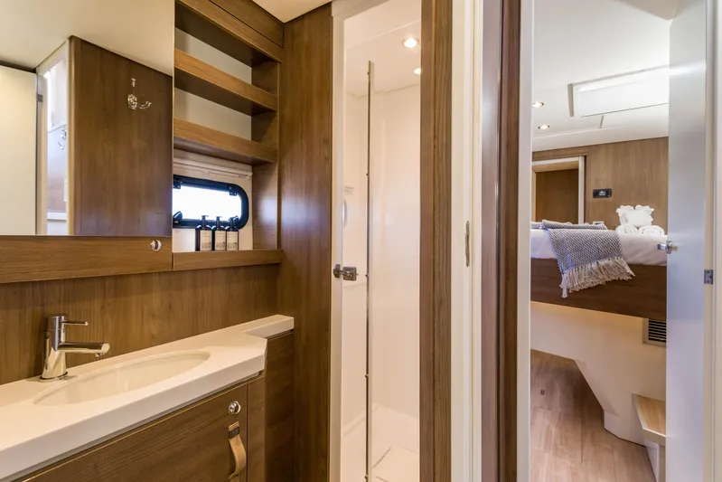 Dante Yacht Photos Pics 