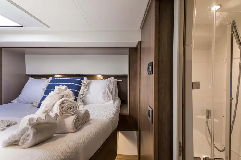 Dante Yacht Photos Pics 