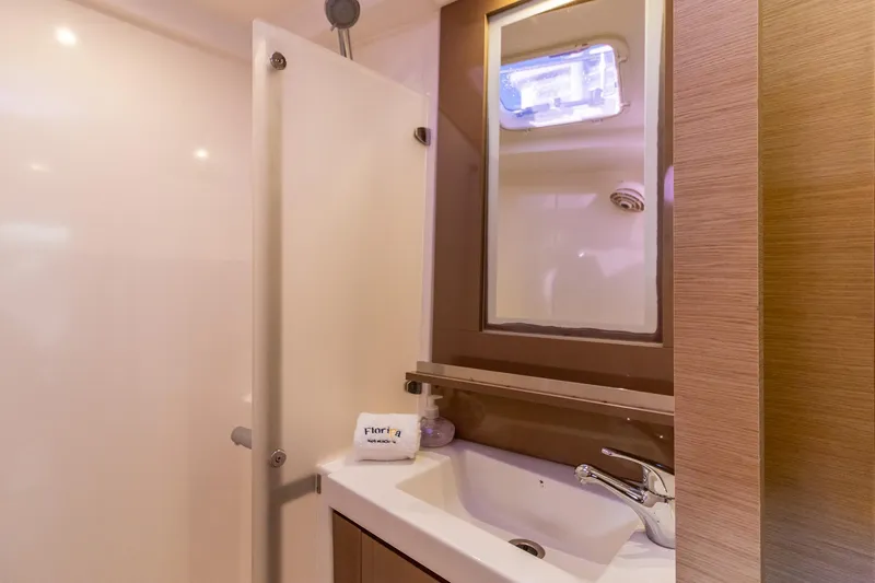 Floripa Yacht Photos Pics 