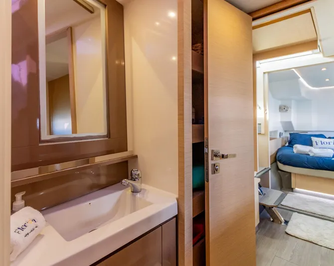 Floripa Yacht Photos Pics Luxurious bathroom and bedroom interior of 2017 Fountaine Pajot MY 37 yacht.