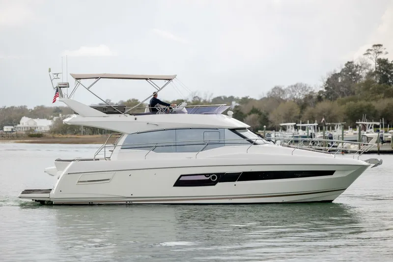  Yacht Photos Pics 2019 Prestige 460 - Image 1