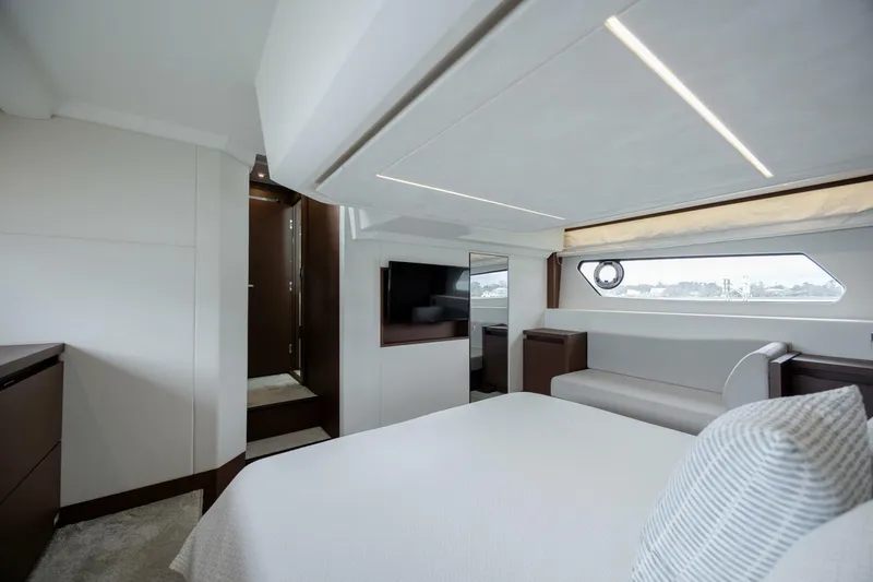  Yacht Photos Pics 2019 Prestige 460 - Image 40