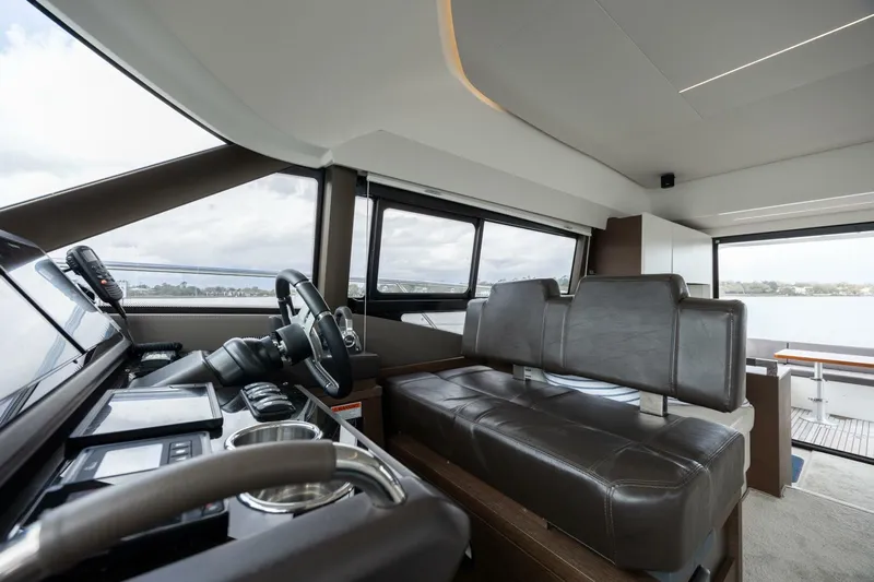  Yacht Photos Pics 2019 Prestige 460 - Image 34